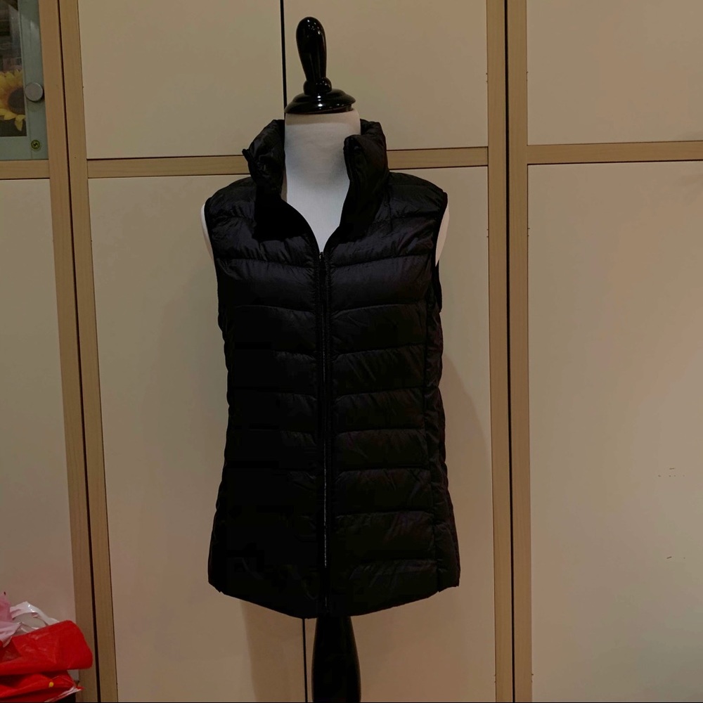 ☃️UNIQLO Warm puffy vest❄️